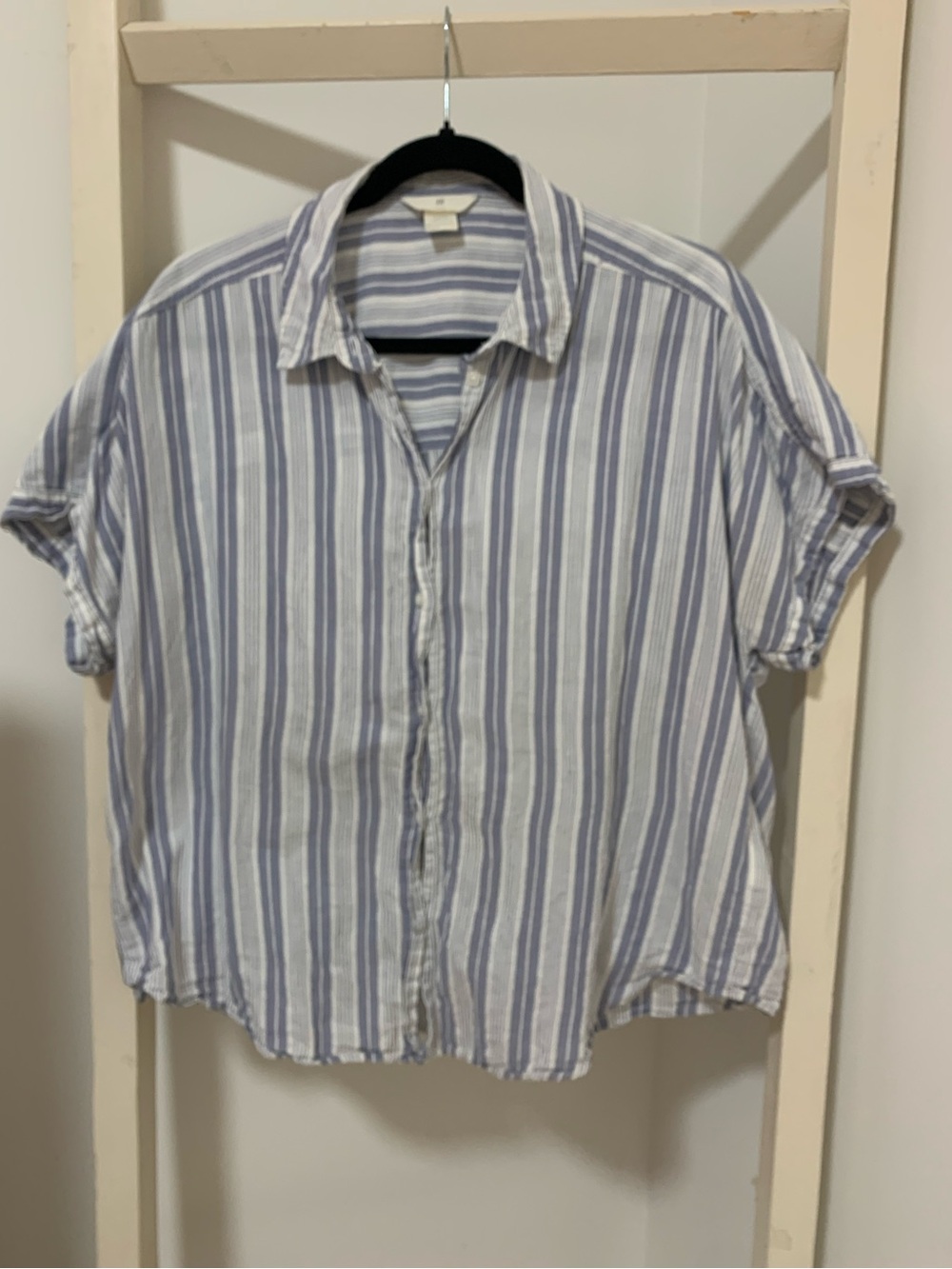 H&M Lightweight blue and white striped shirt